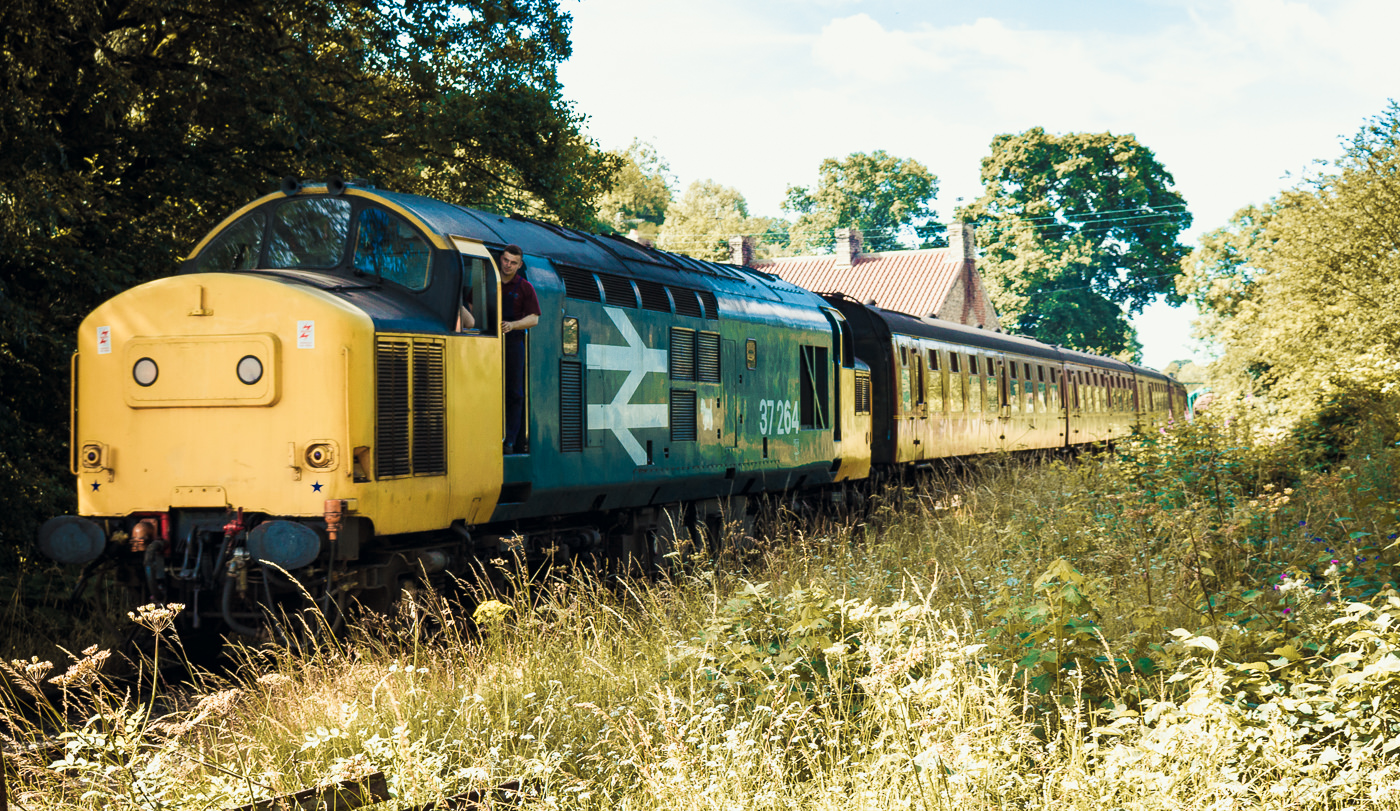 august-north-yorkshire-moors-railway-to-whitby-227